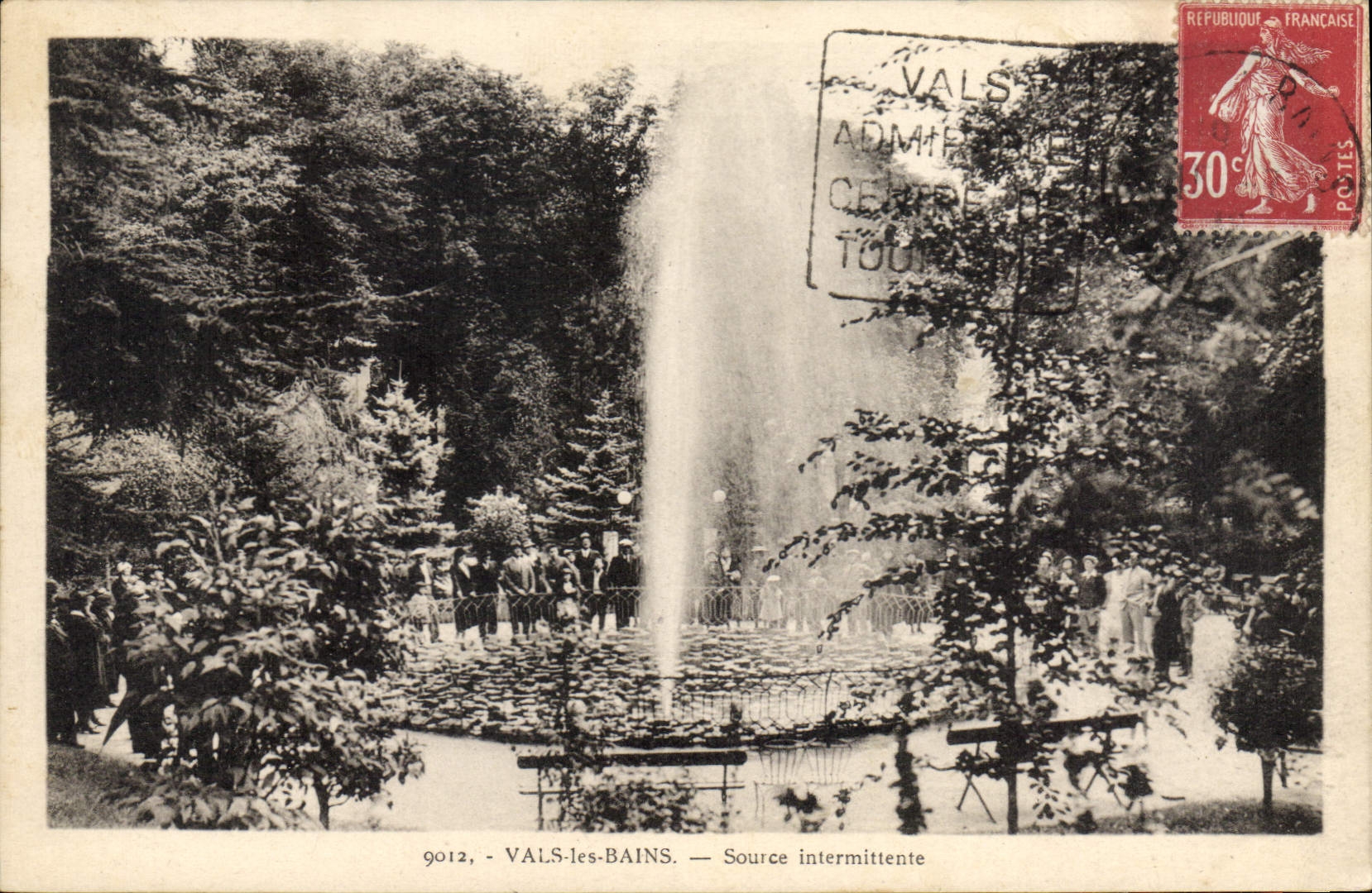 VALS-les-BAINS — Source intermittente — La Cigogne, Vichy