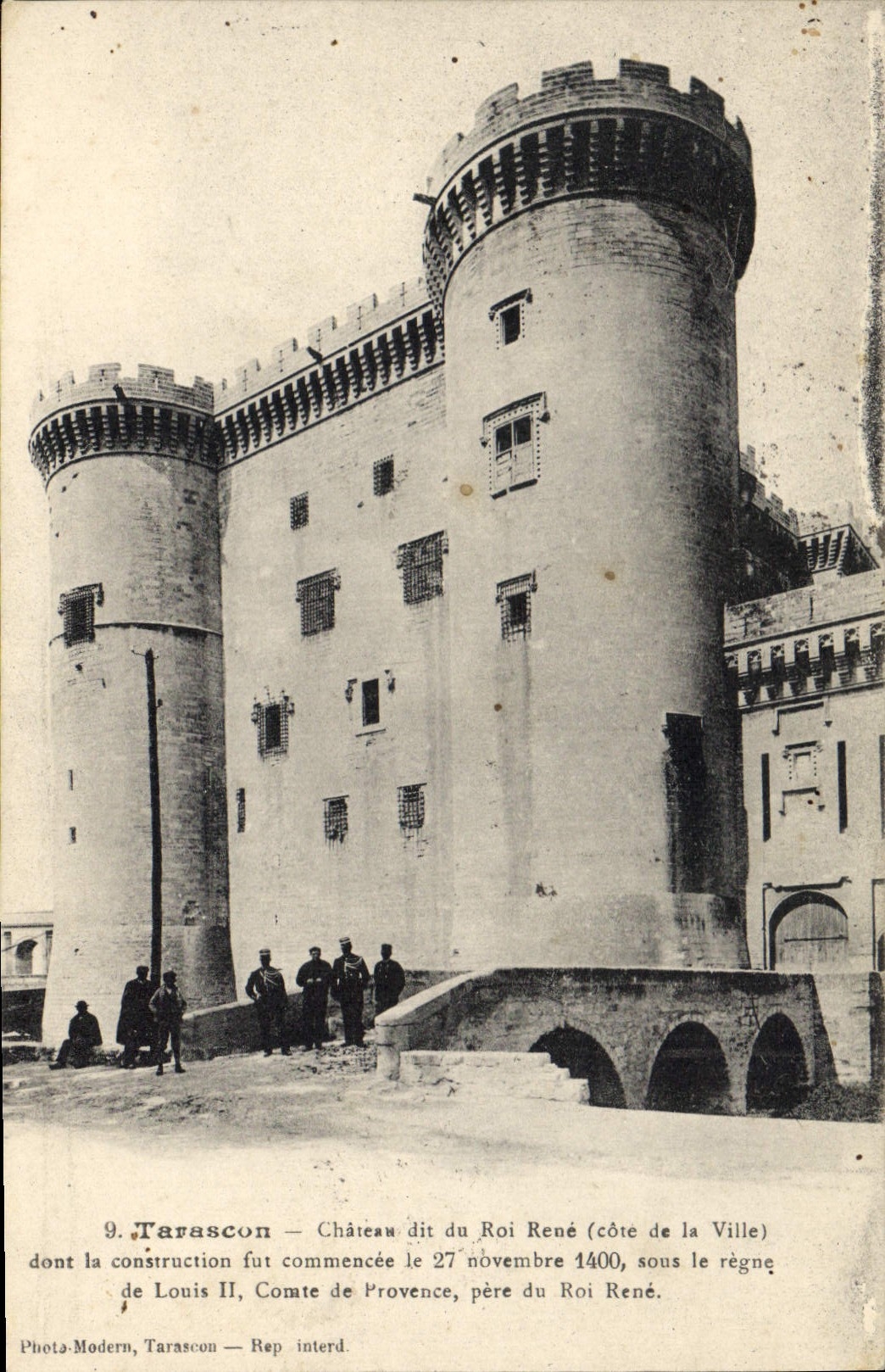 Tarascon — Castle known as the King René's (slope of the Town) — Photo-Modern, Tarascon — Rep. interd.