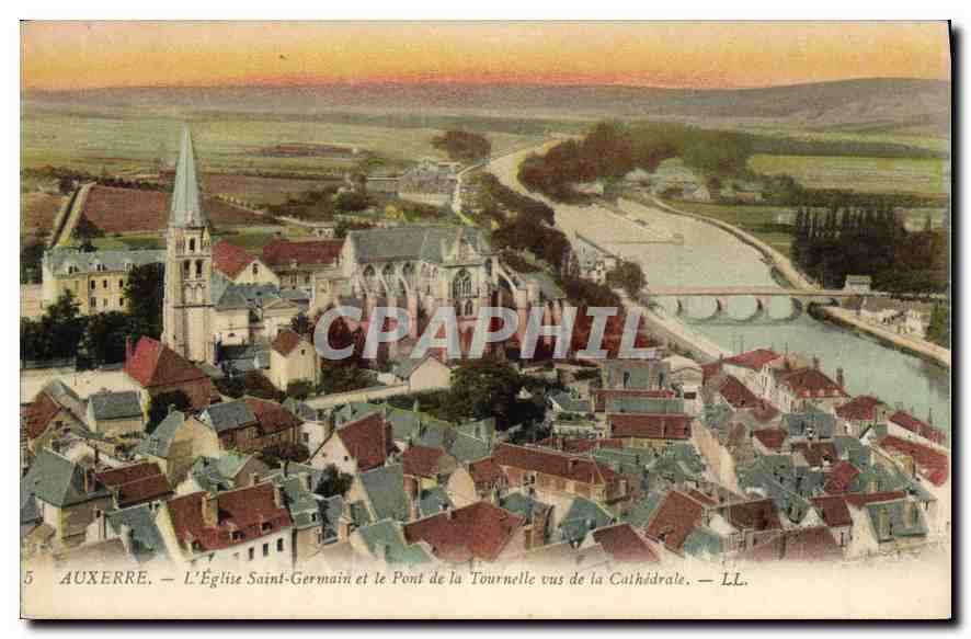 CPA Auxerre L'eglise Saint Germain et le Pont de la Tournelle vus de la Cathedrale 