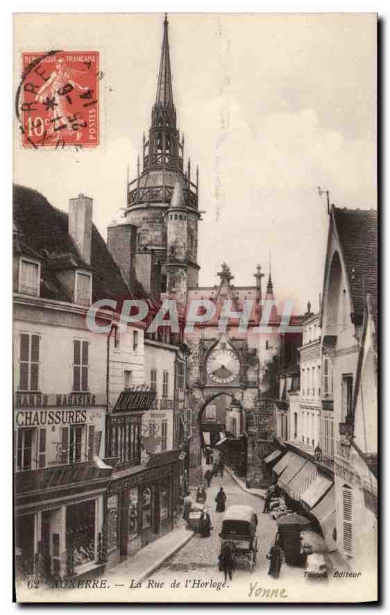 CPA Auxerre La Rue de l'Horloge 