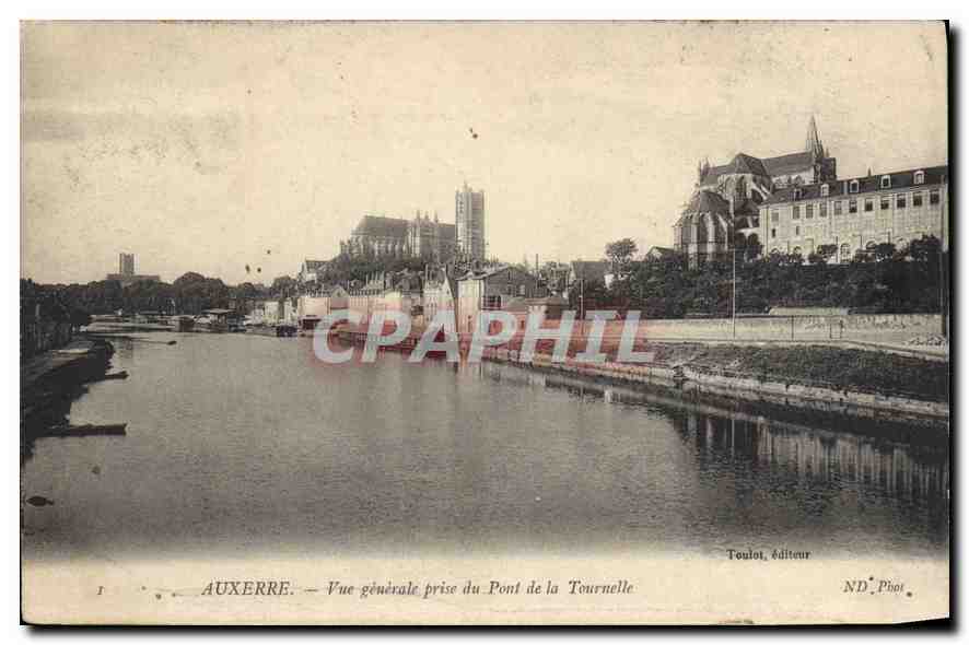 Auxerre — Vue générale prise du Pont de la Tournelle — Toulot, éditeur