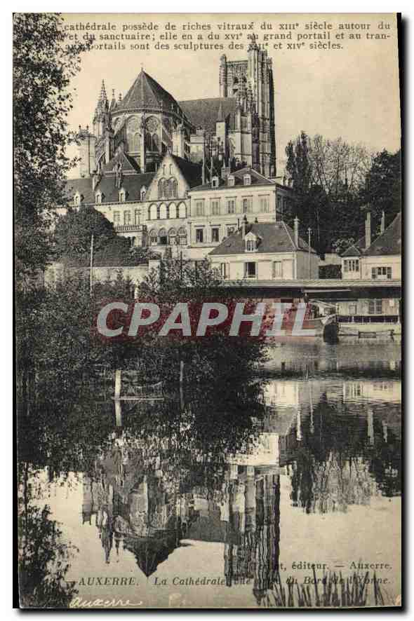 Auxerre — La Cathédrale vue du Bord de l'Yonne — éditeur Auxerre