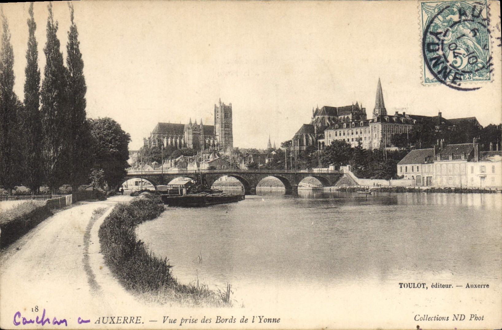 Auxerre — Vue prise des Bords de l'Yonne — TOULOT, éditeur — Auxerre