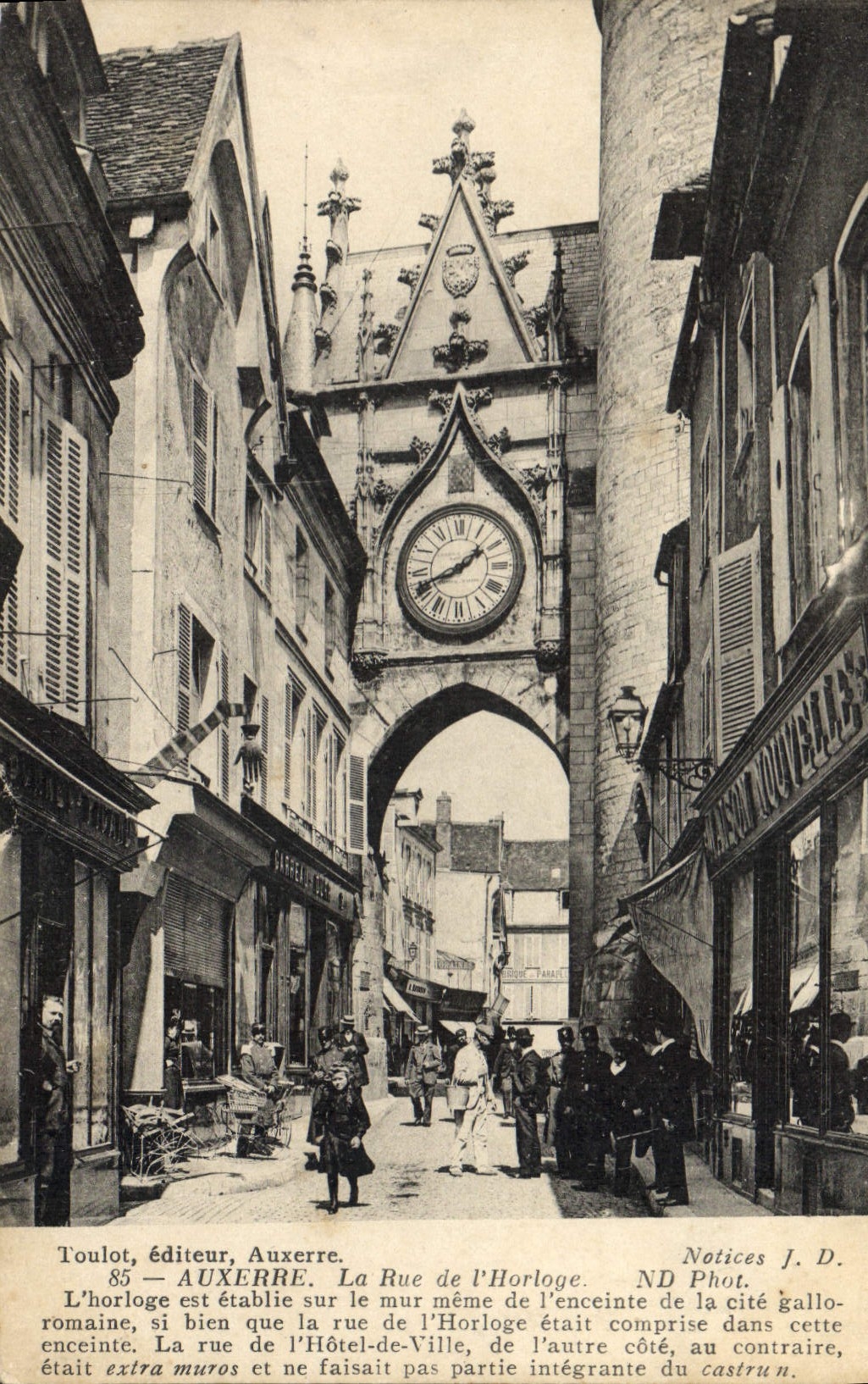 Rue de l'Horloge — Auxerre — Toulot, éditeur, Auxerre