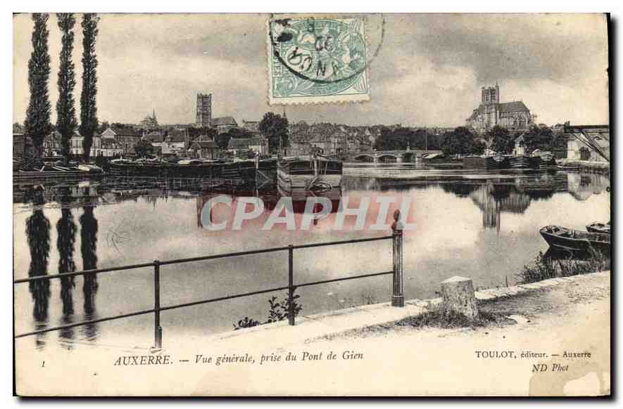 CPA Auxerre vue generale prise du Pont de Gien 