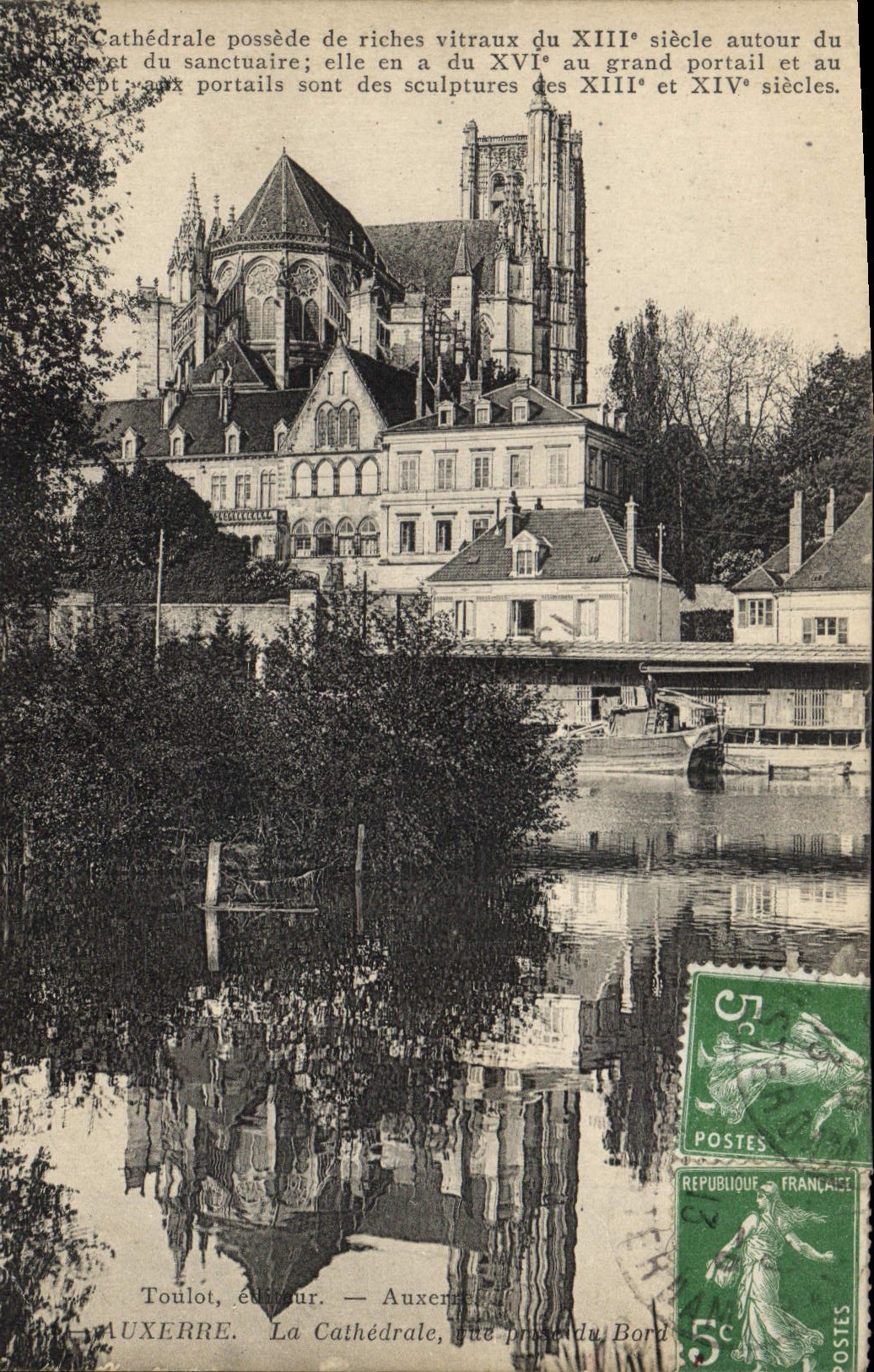 La Cathédrale d'Auxerre — vue prise du bord de l'eau — éditeur Toulot