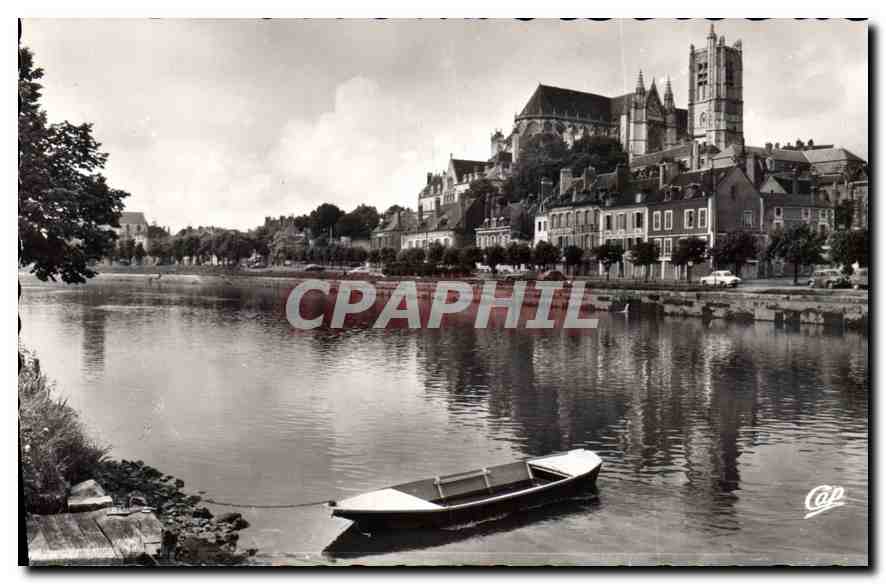 Auxerre — Les Bords de l'Yonne et la Cathédrale Saint-Étienne — Cie de Arts Photoméca, Paris