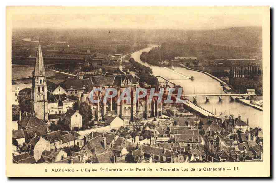 Auxerre - L'Église Saint-Germain et le Pont de la Tournelle vus de la Cathédrale — LL