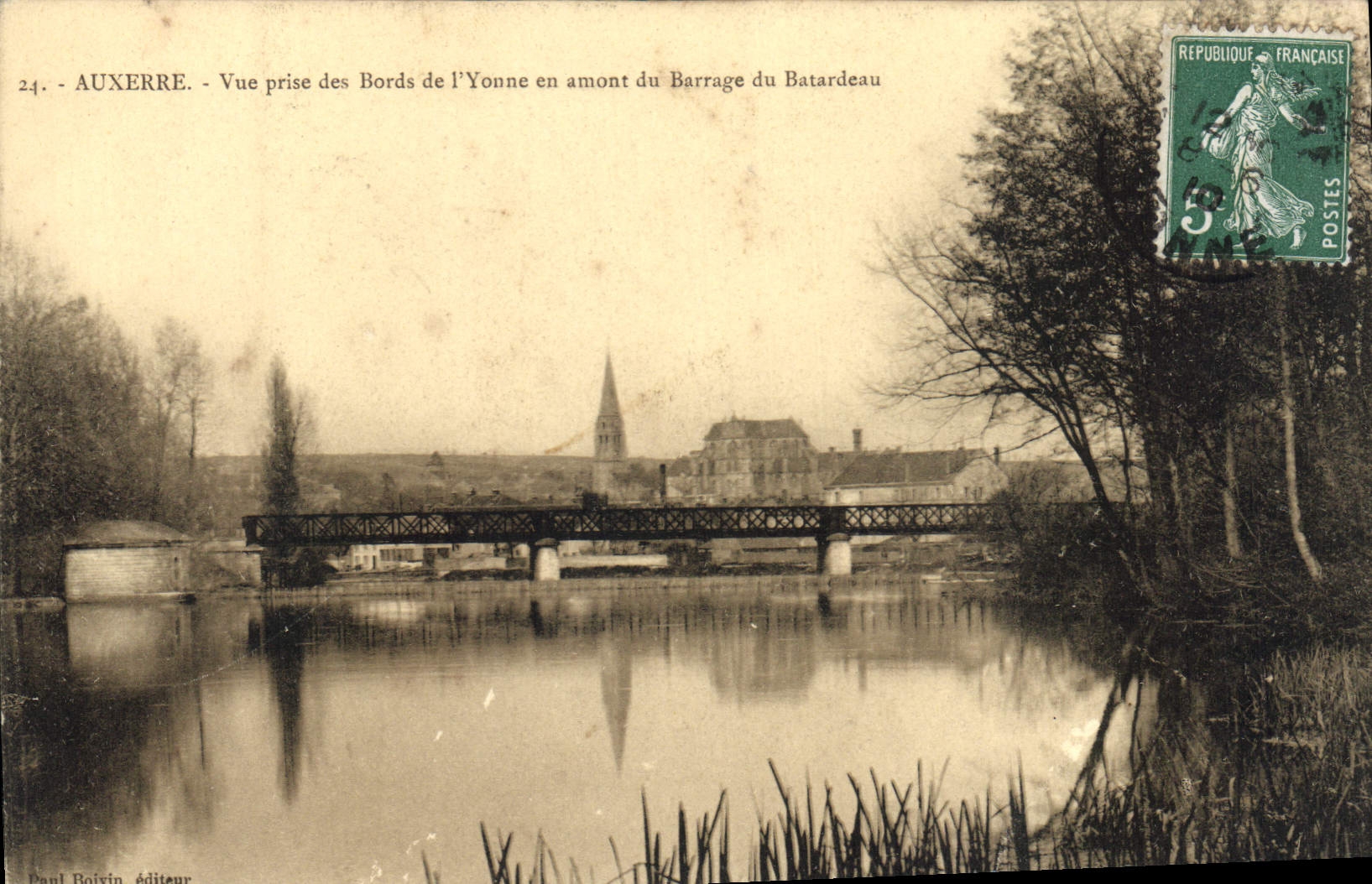 Auxerre - Vue prise des Bords de l'Yonne en amont du Barrage du Batardeau — Paul Boixin, éditeur, n°24