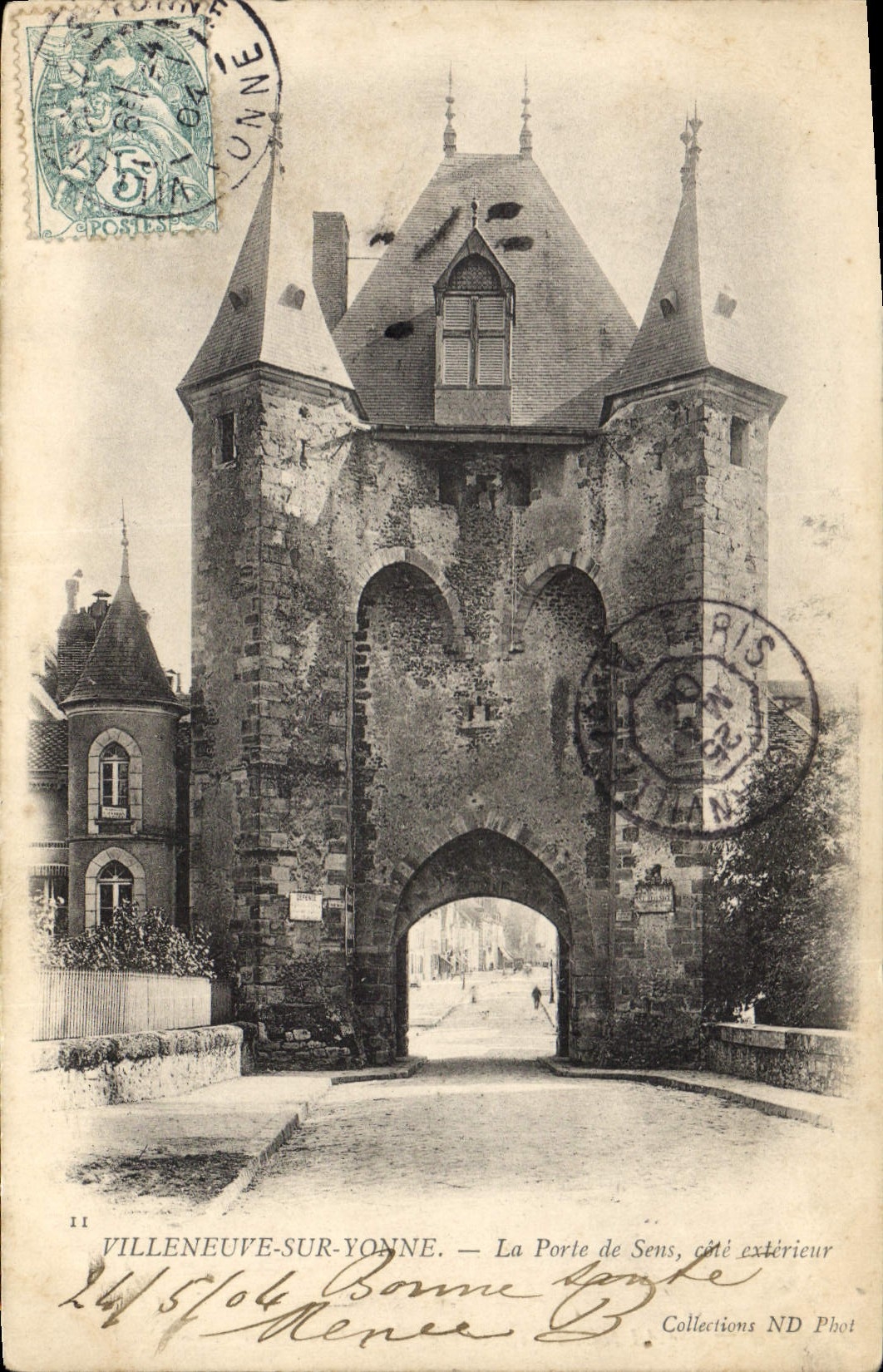 Villeneuve-sur-Yonne — La Porte de Sens, côté extérieur — Collections ND Phot
