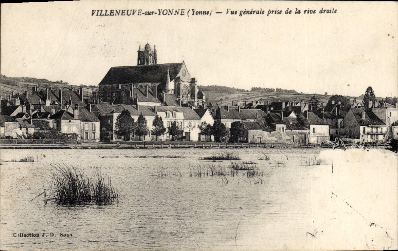 Villeneuve-sur-Yonne (Yonne) — Vue générale prise de la rive droite — Collection J.D. Seurs
