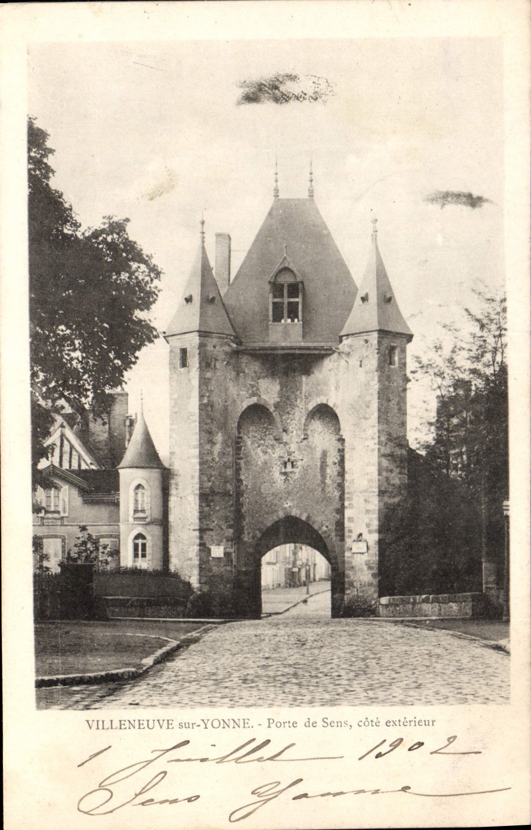 Villeneuve-sur-Yonne - Porta di Sens, lato esterno — 1902