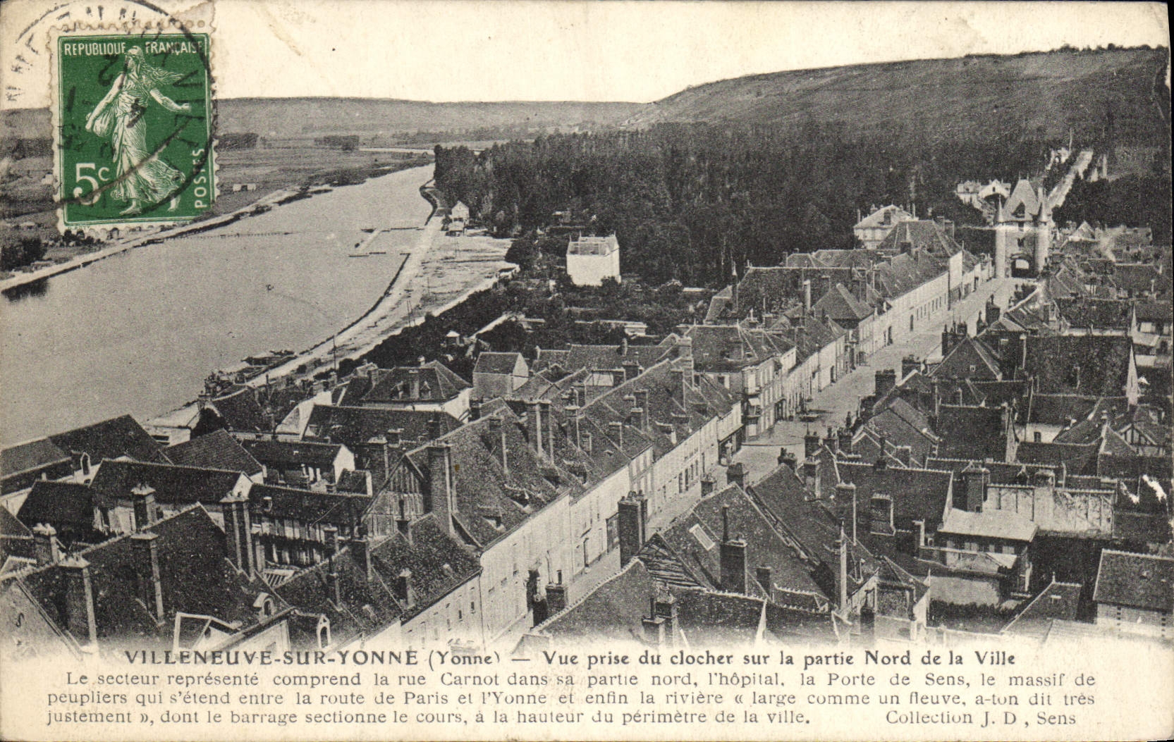 Villeneuve-sur-Yonne (Yonne) — Vista tomada desde el campanario en la parte norte de la ciudad