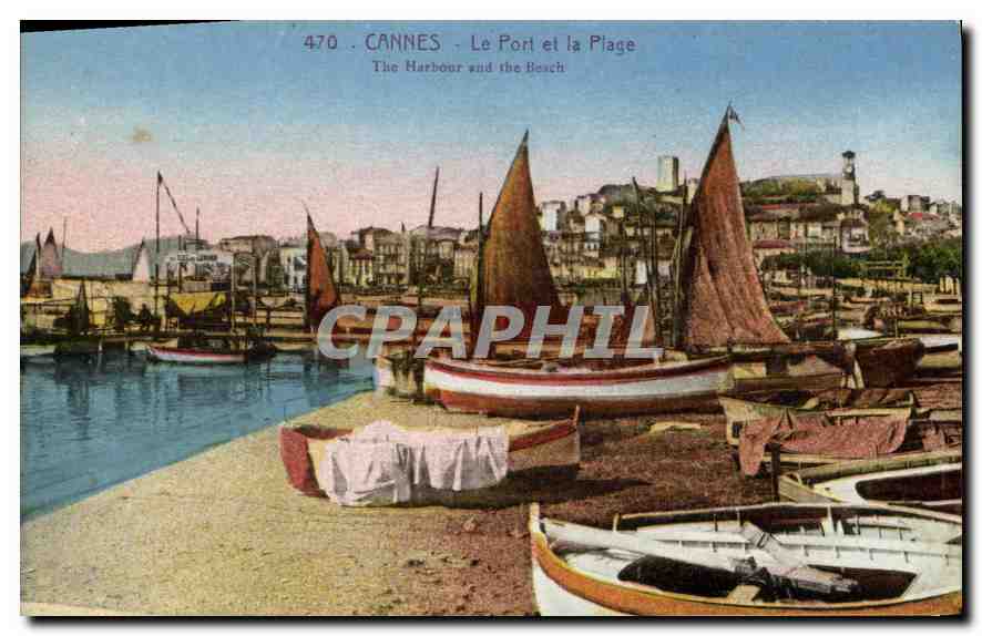 CPA Cannes Le Port et la Plage Bateaux