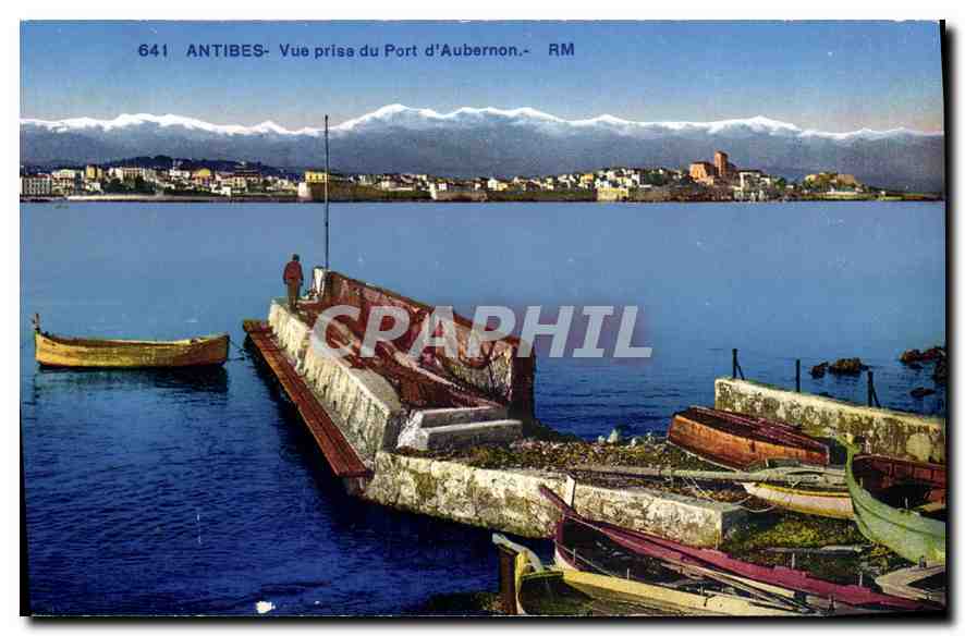 CPA Antibes Vue prise du Port d'Aubernon 