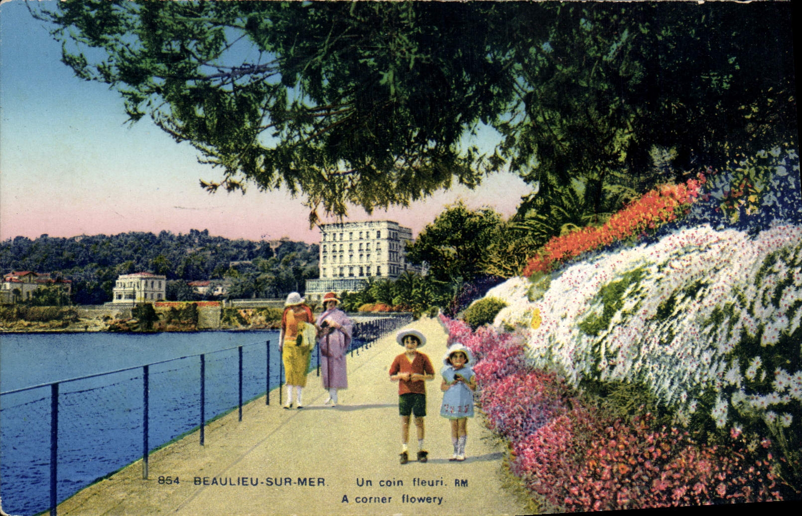CPA Beaulieu sur Mer Un coin fleuri A corner flowery 