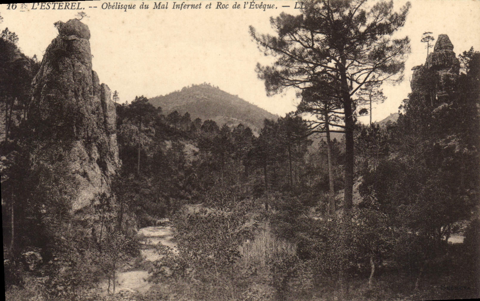 L'Estérel — Obélisque du Mal Infernet et Roc de l'Évêque — LL