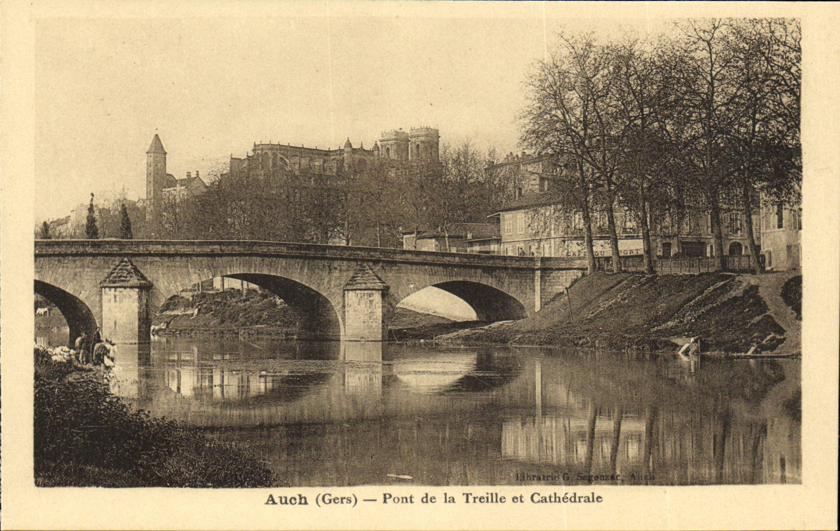 Auch (Gers) — Pont de la Treille et Cathédrale — Jährharr G. Segonnet, Auch