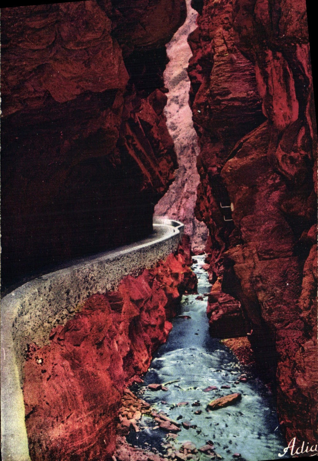 CPA Les Gorges du Cians AM Interieur des Gorges et la Route de Beuil 