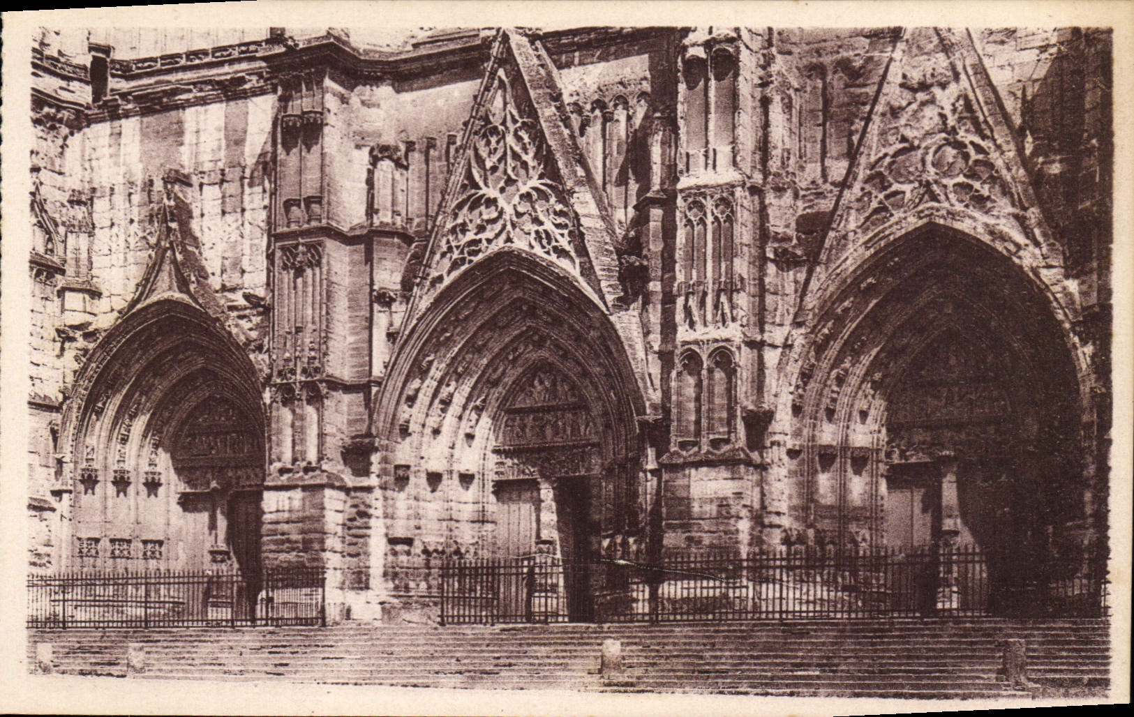 CPA Cathedrale de Meaux ND Portail occidental 
