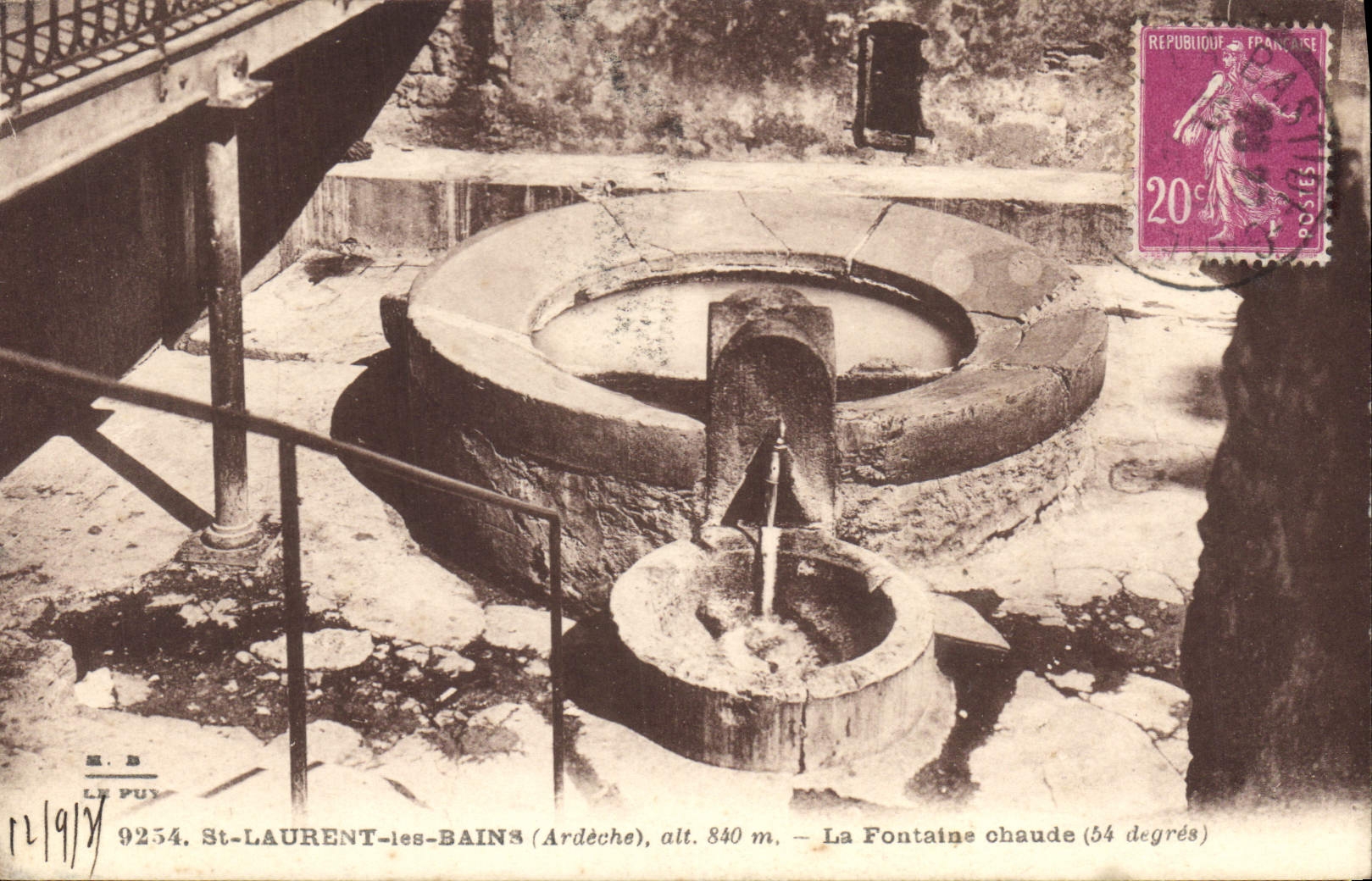 CPA St Laurent les Bains Ardeche La Fontaine chaude 