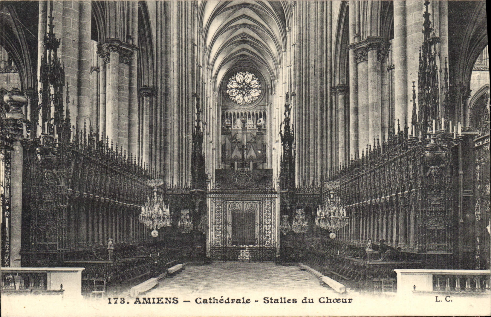CPA Amiens Cathedrale Stalles du Choeur 
