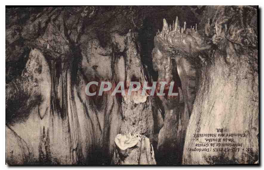 Chambre des Stalactites — Chambre de la Mouille — Intérieure de la Grotte — Lussac-les-Châteaux (Dordogne)