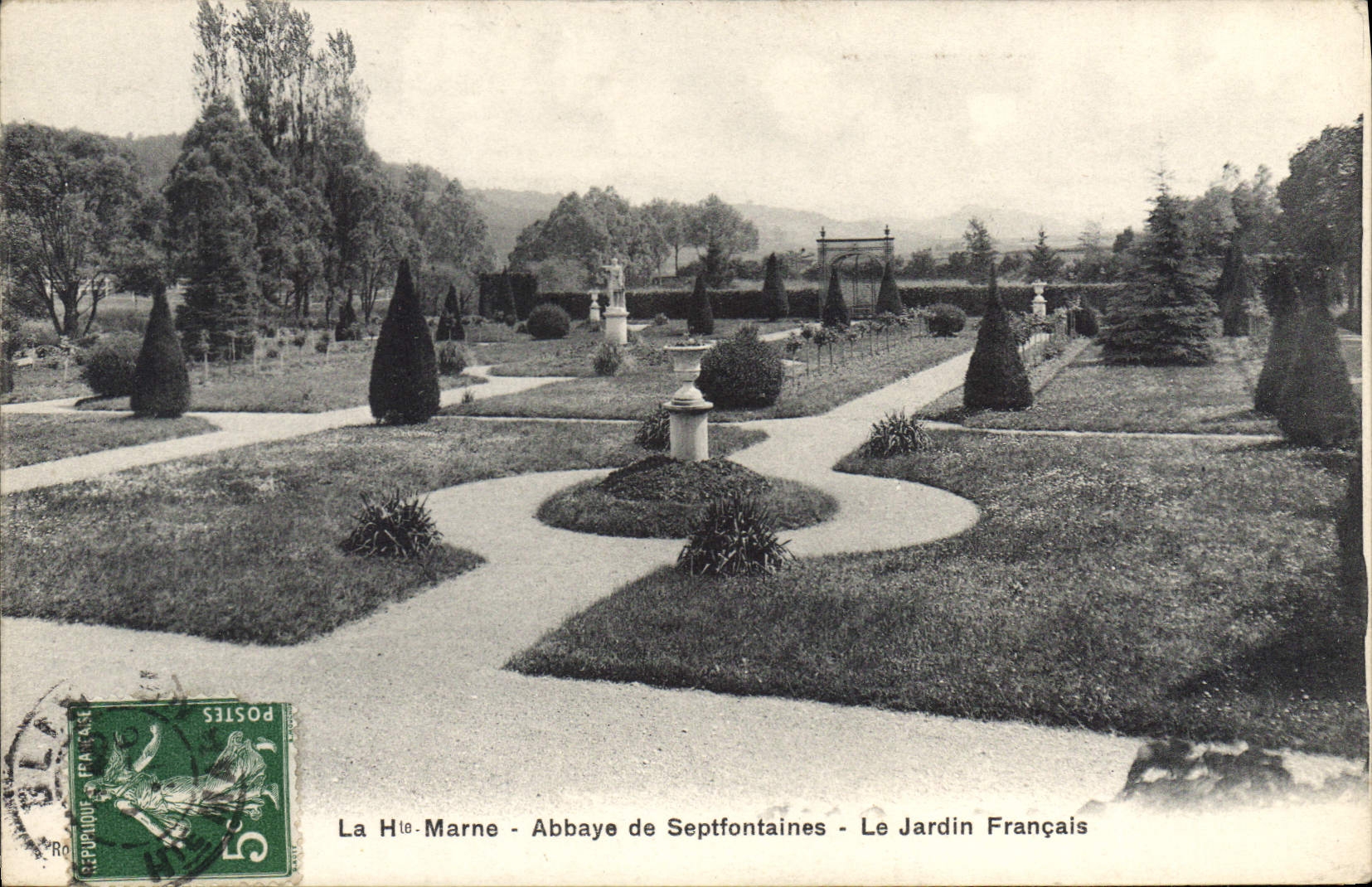 La Haute-Marne - Abbaye de Septfontaines - Le Jardin Français