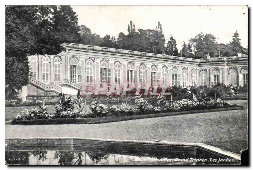 CPA Versailles Grand Trianon Les jardins 