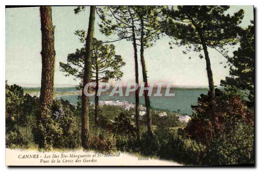 CPA Cannes Les les Ste Marguerite et St Honorat Vues de la Croix des Gardes 