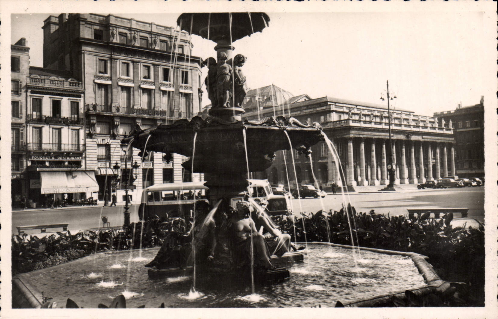 Place de la Comédie — Grand Théâtre — Édition & Cliché C.C. Frères au Bromure