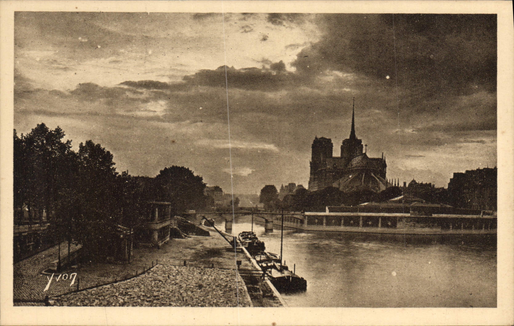 CPA Paris En Flanant Crepuscule sur Notre Dame 