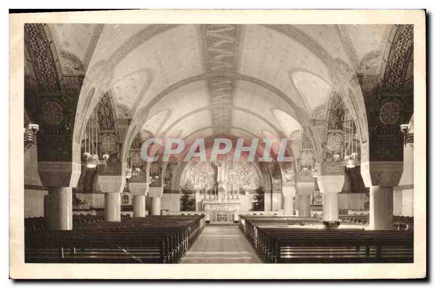 CPA La Basilique de Lisieux La Crypte Vue Generale 