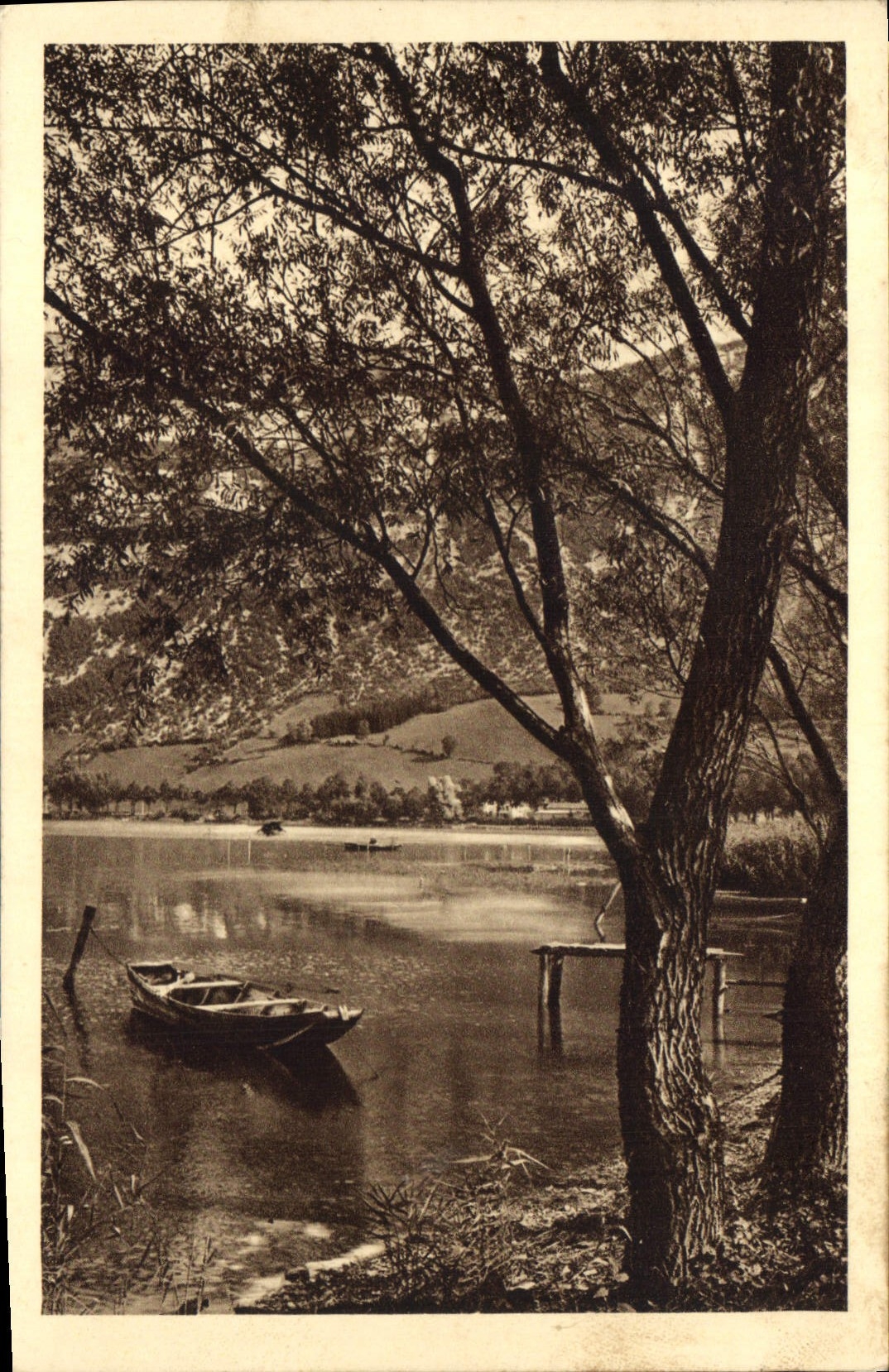 Les bords du Lac de Nantua — Vues de l'Ain, CA 68 — Imp. Edite Malhouse-Bornach