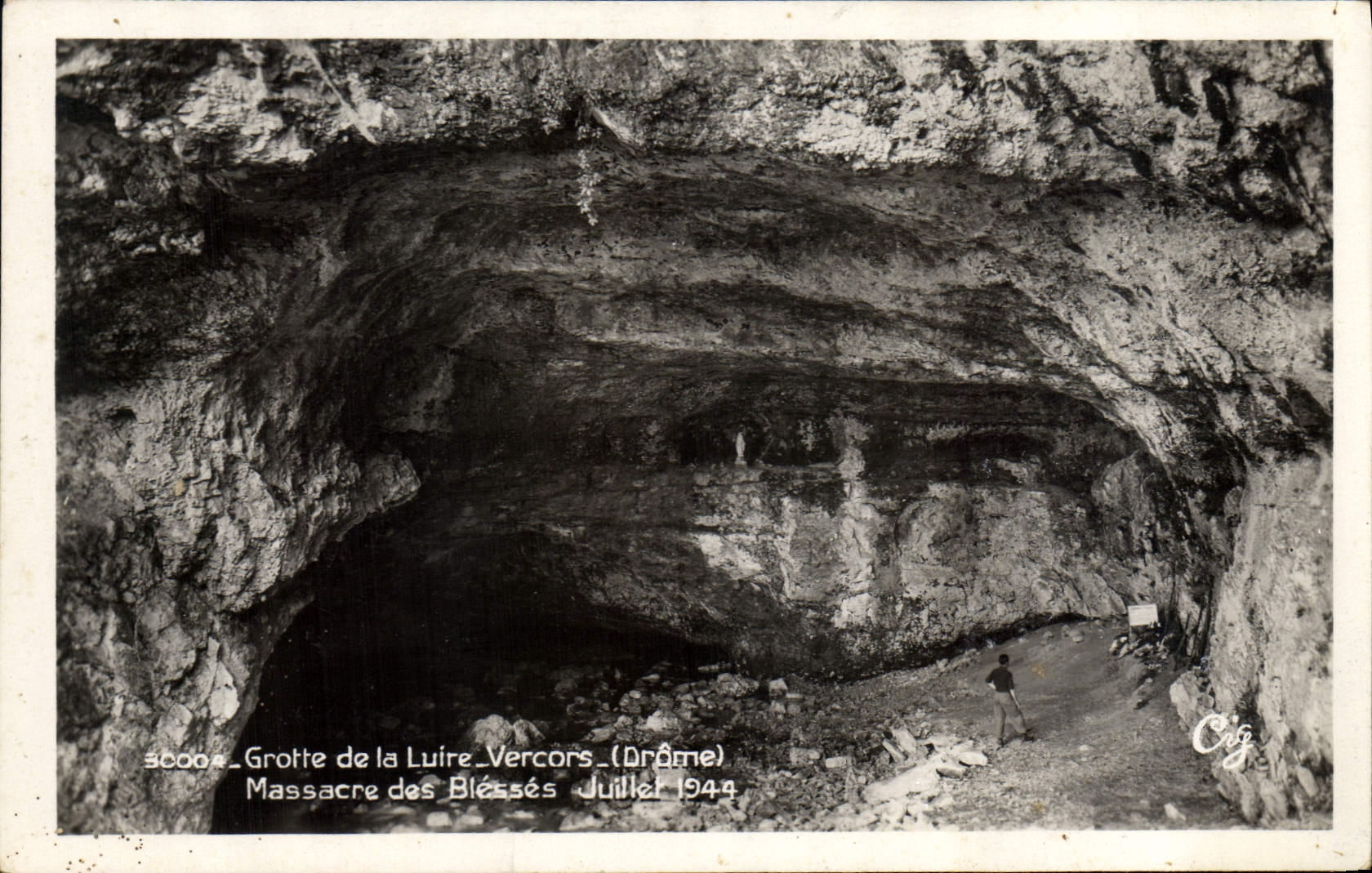 CPA Grotte de la Luire Vercors Drome Massacre des Blesses Juillet 