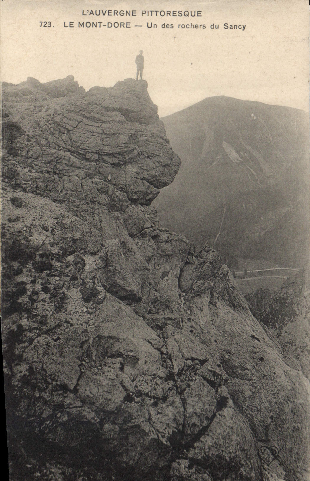 Le Mont-Dore — Un des rochers du Sancy — L'Auvergne pittoresque, n°723