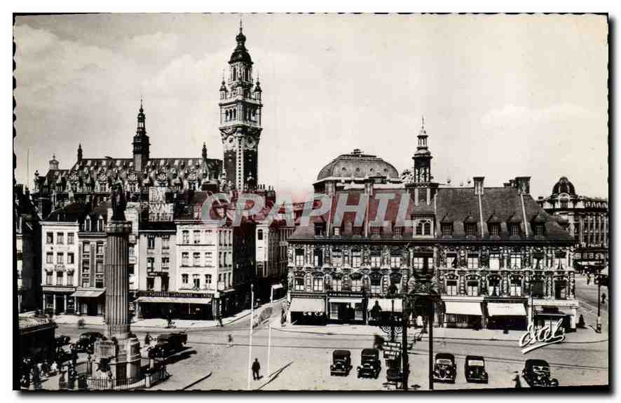 CPA Lille La Grand Place l'ancienne Bourse et le Beffroi de la nouvelle 