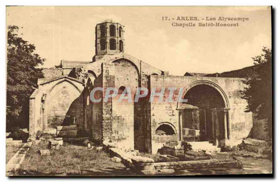 CPA Arles les Alyscamps Chapelle Saint Honorat 