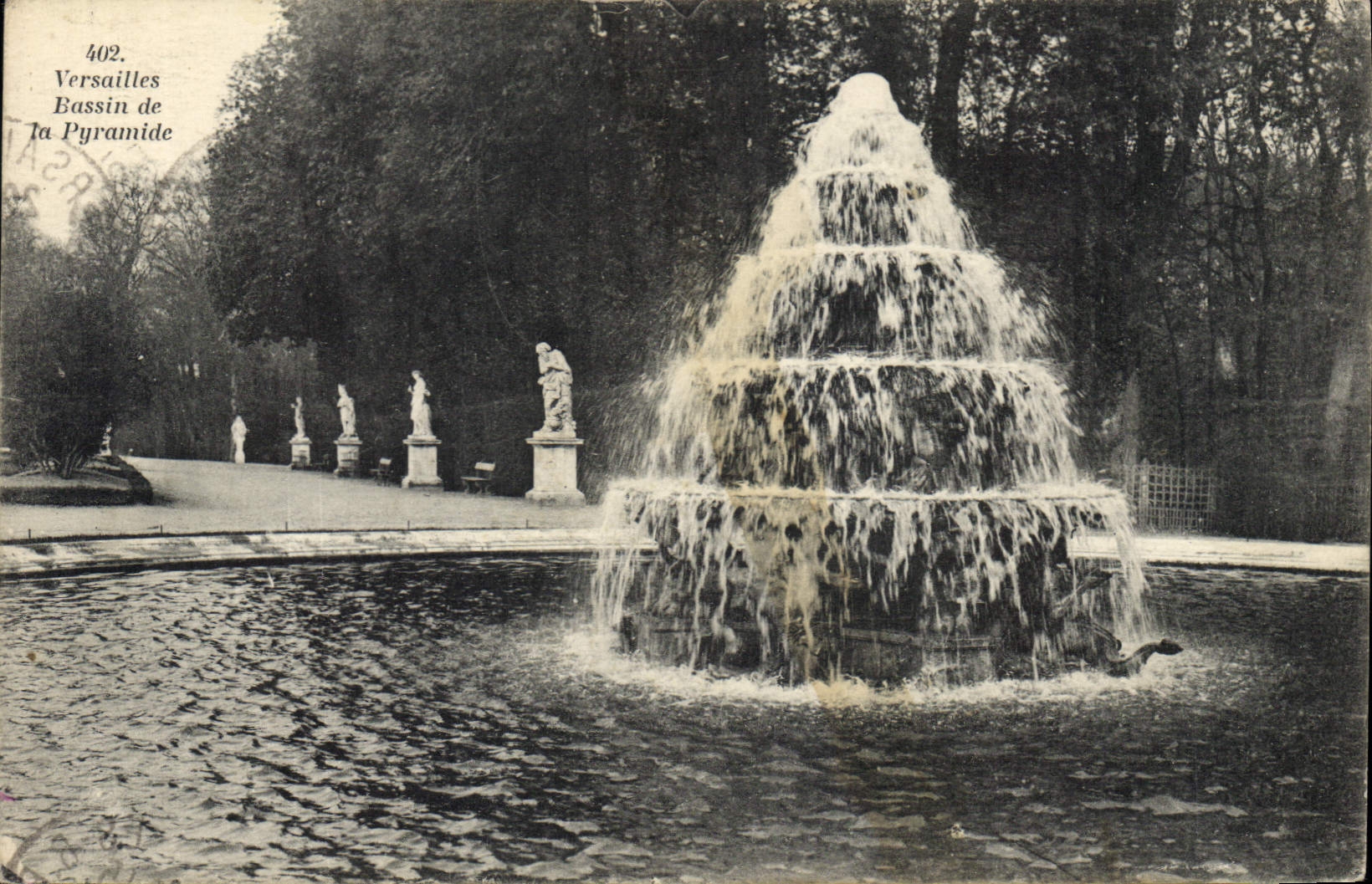 CPA Versailles Bassin de la Pyramide 