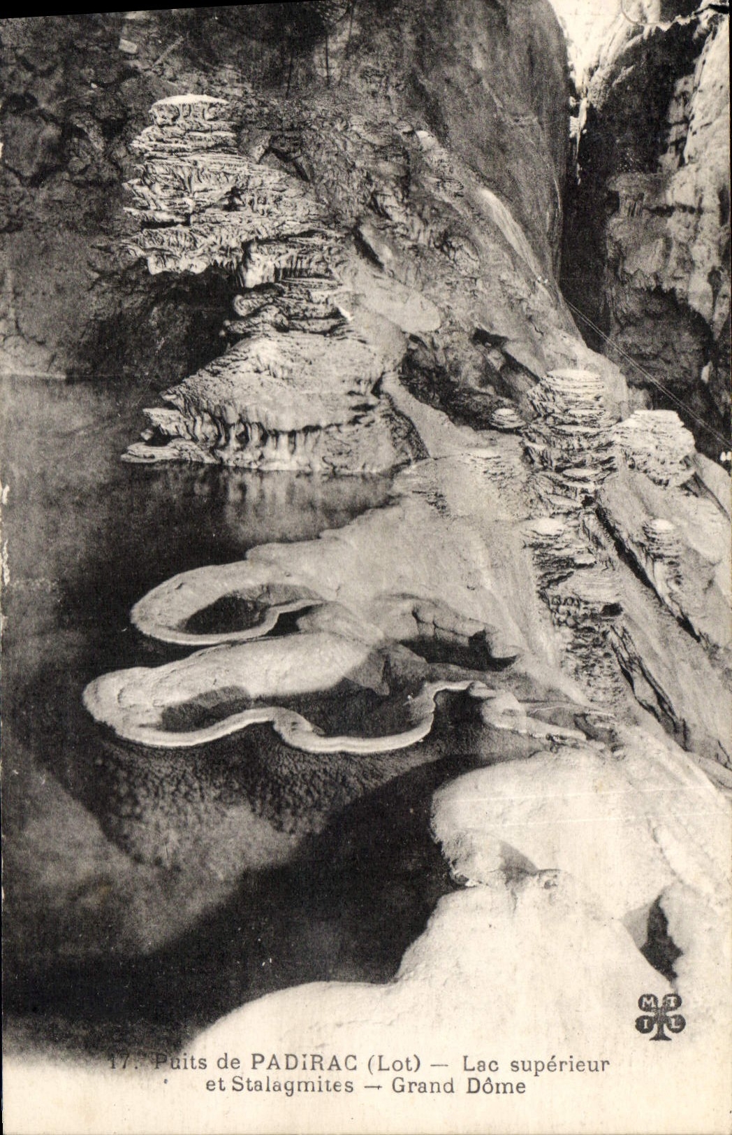 Puits de PADIRAC (Lot) — Lac supérieur et Stalagmites — Grand Dôme — M.A.T. D.R.
