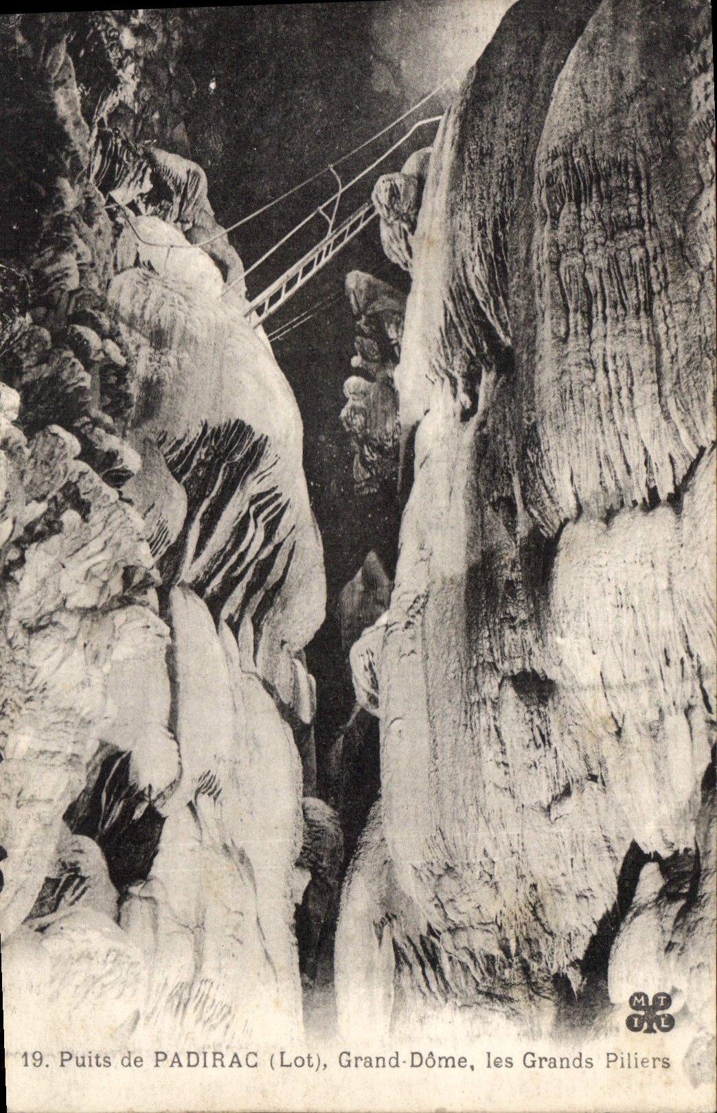 Puits de PADIRAC (Lot), Grand-Dôme, les Grands Pilliers — MTAL