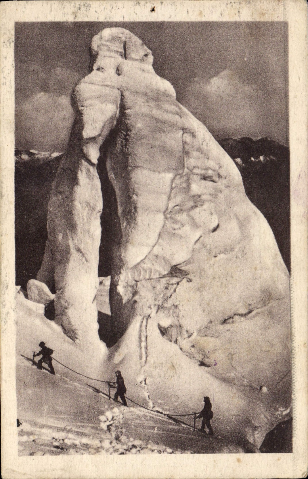 Pyramide de glace au Mont-Blanc — Chamonix — G. Tairraz