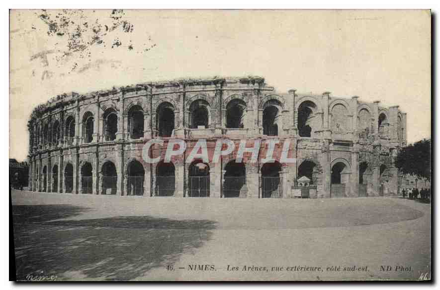 Nîmes — Les Arènes, rue extérieure, côté sud-est — ND Phot. n°46