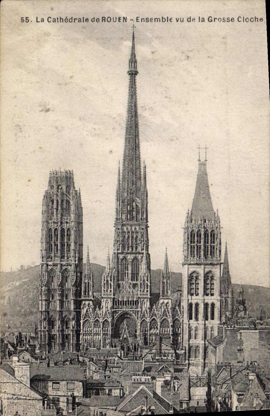CPA La Cathedrale de Rouen Ensemble vu de la Grosse Cloche 