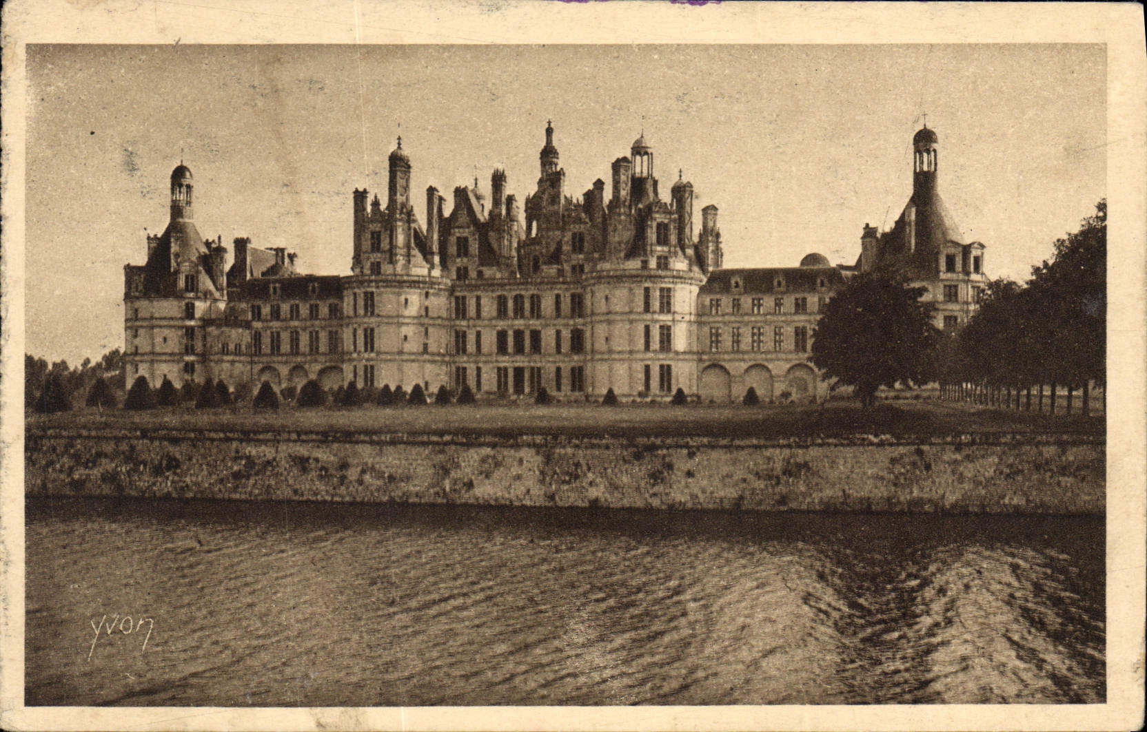 Château de Chambord — Façade Nord — Édition d'Art YVON, Paris