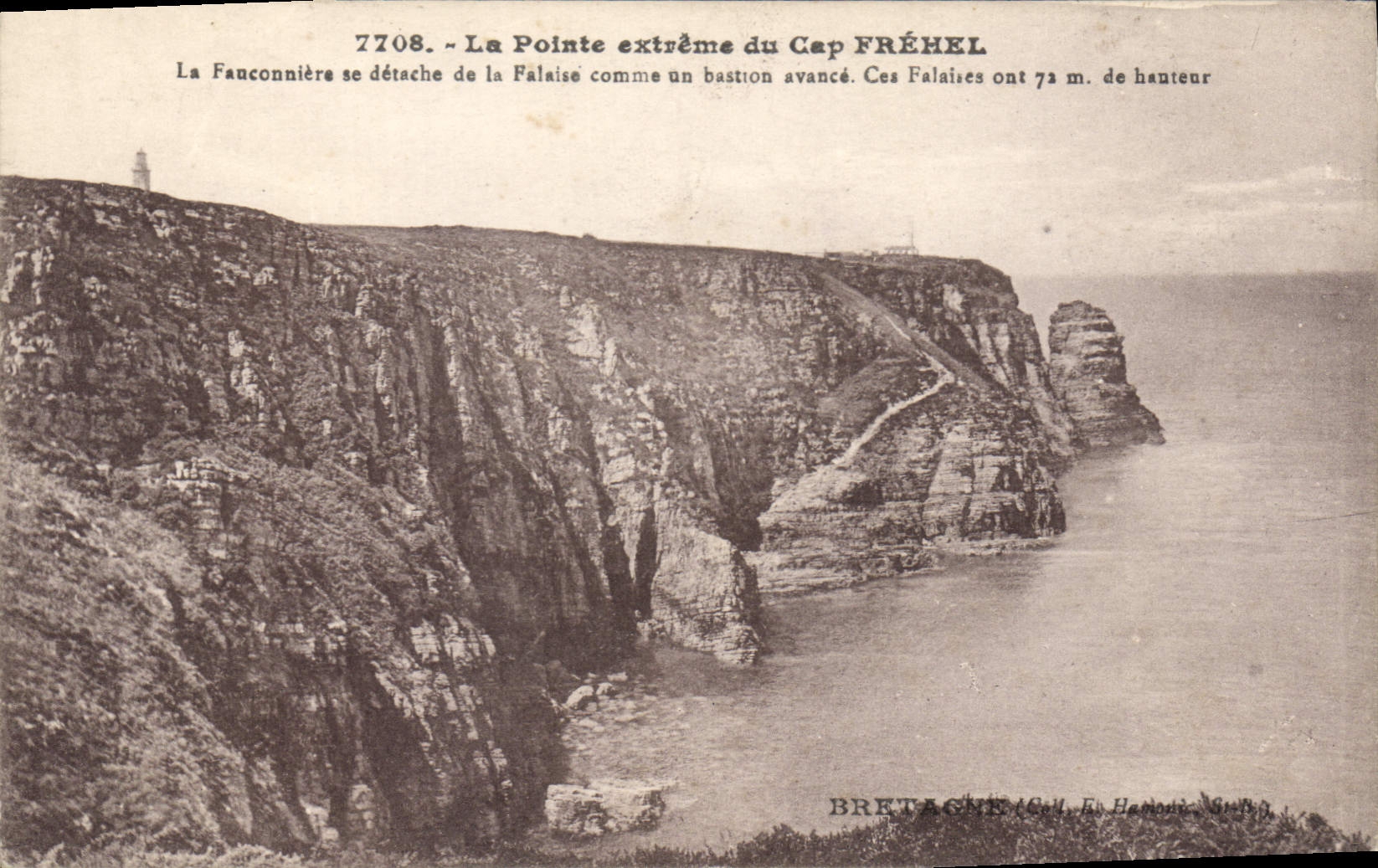 La Pointe extrême du Cap Fréhel — Falaises de 72 m de hauteur — Éditeur : E. Hamonic, St-Pol