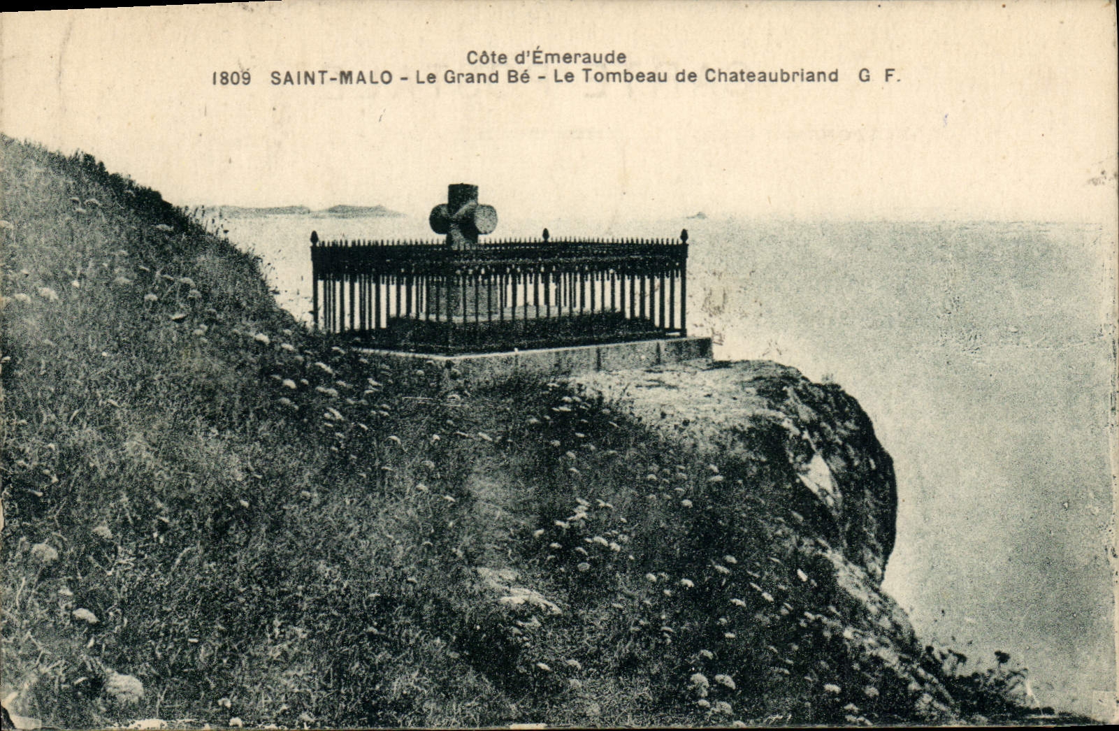 Saint-Malo - Le Grand Bé - Le Tombeau de Chateaubriand - G F.