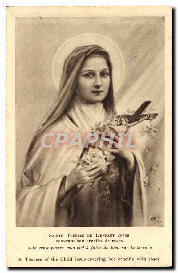 CPA Sainte Therese de l'enfant Jesus couvrant son crucifix de roses 