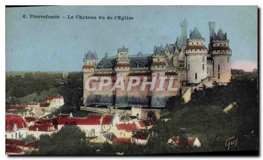 CPA Pierrefonds Le Chateau vu de l'Eglise 