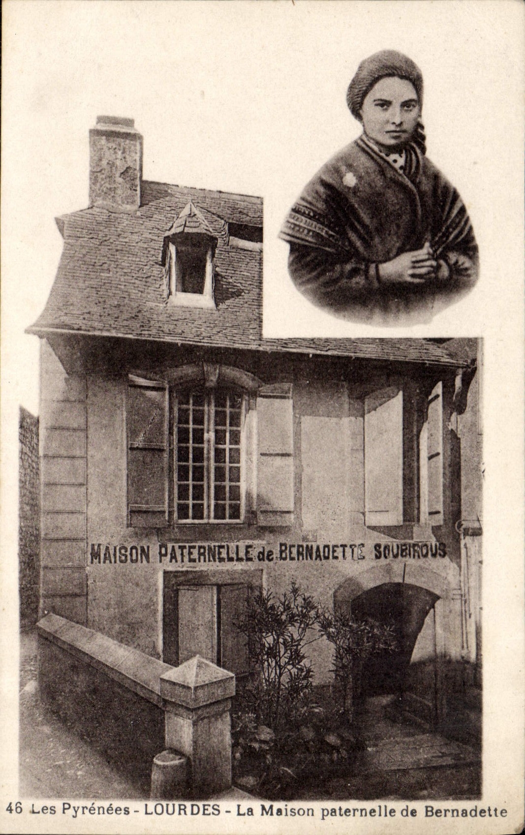 CPA Les Pyrenees Lourdes La Maison paternelle de Bernadette 